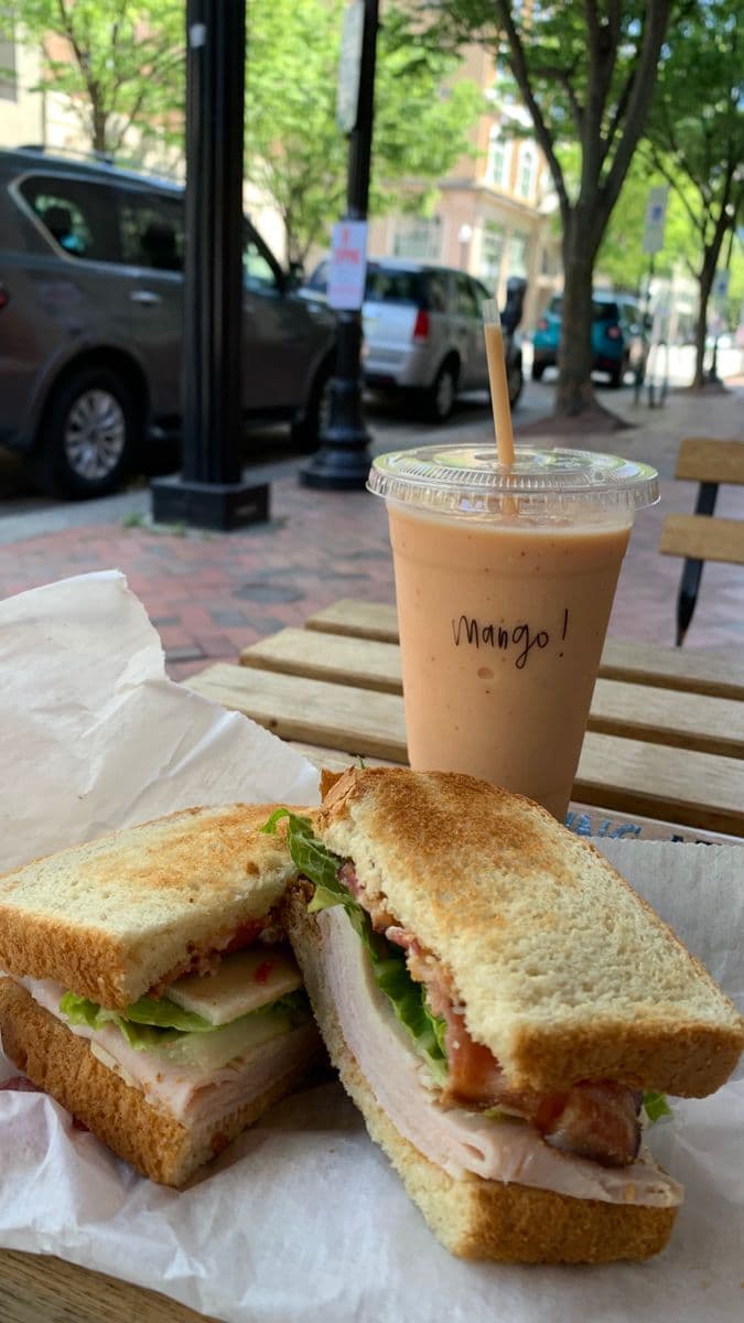 Outdoor lunch with smoothie