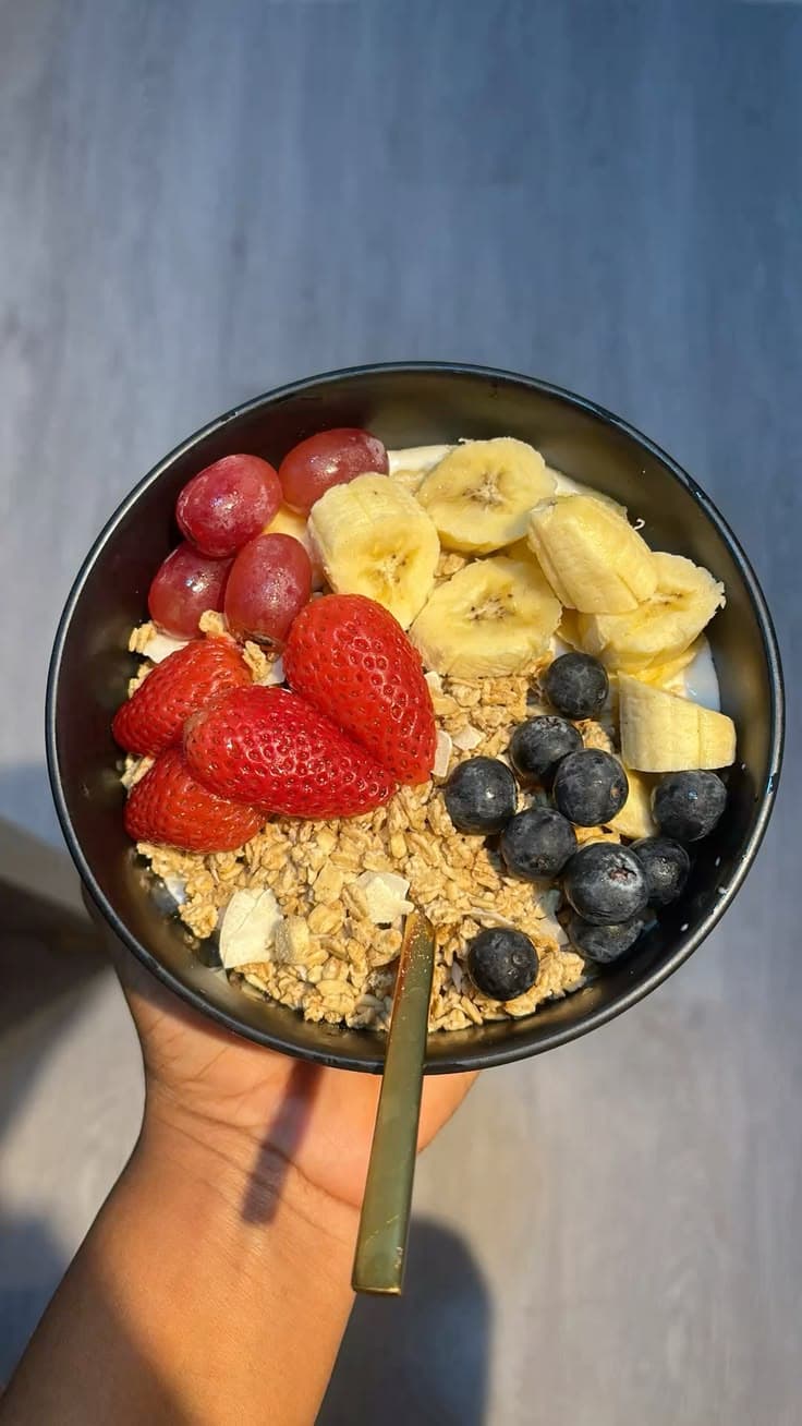 Fresh yogurt fruit bowl